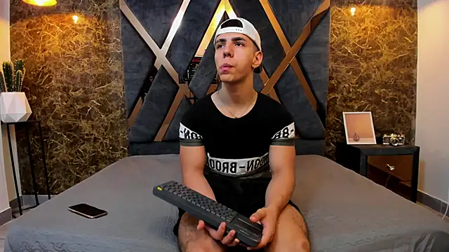 Flynn Riider online show from 01/25/25, 12:16