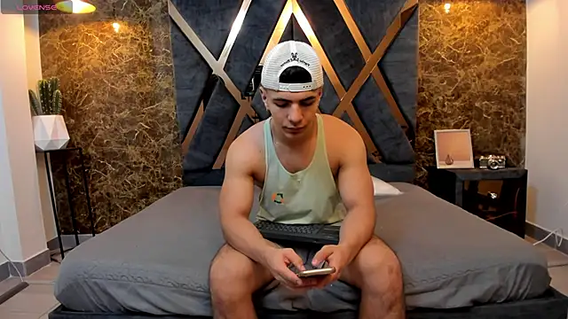 Flynn Riider online show from 02/13/25, 11:50