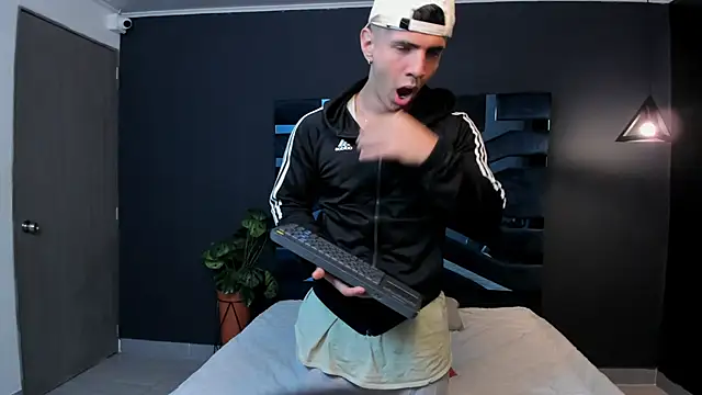 Flynn Riider online show from 03/15/25, 11:19