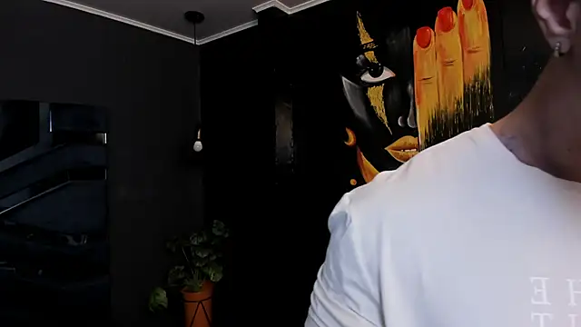 Flynn Riider online show from 10/17/25, 05:48