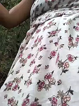 Danna-linyi online show from 03/04/25, 10:38