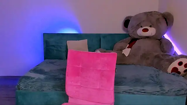 evaharve online show from 03/17/25, 01:46