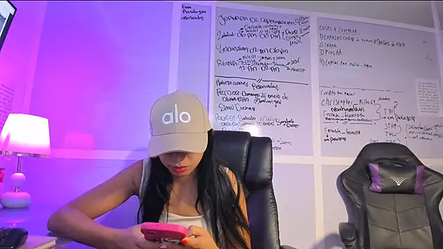 briambrows online show from 01/25/25, 02:47