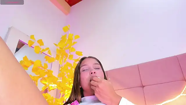 HaleyAmaya online show from 04/17/26, 10:57