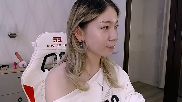 Babby Rabbit online show from 09/09/25, 04:39