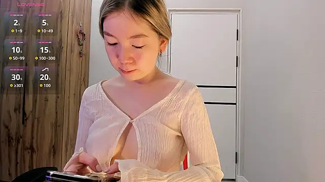 Babby Rabbit online show from 03/21/26, 11:26