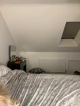 littlebambi26 online show from 03/08/26, 09:51