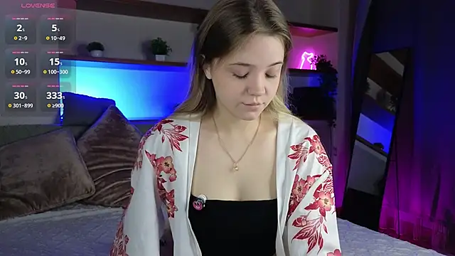 Snapshot of ElvaHilby chatting on 02/20/26, 03:12 ElvaHilby online show from 02/20/26, 03:12