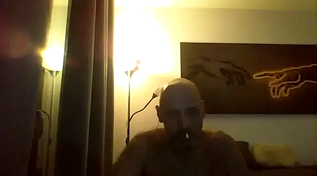 Snapshot of Avamereandmikel chatting on 12/23/24, 07:41 Avamereandmikel online show from 12/23/24, 07:41