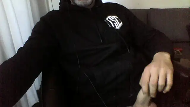 Snapshot of Avamereandmikel chatting on 01/04/25, 02:56 Avamereandmikel online show from 01/04/25, 02:56