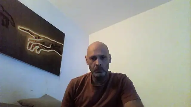 Snapshot of Avamereandmikel chatting on 09/15/25, 09:26 Avamereandmikel online show from 09/15/25, 09:26