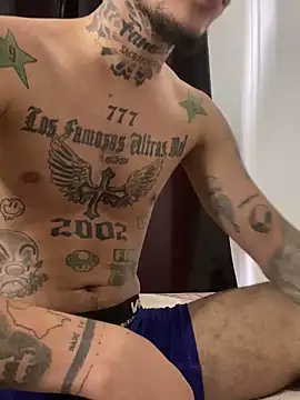 Snapshot of Junihn0 chatting on 12/25/24, 05:15 Junihn0 online show from 12/25/24, 05:15