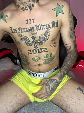 Snapshot of Junihn0 chatting on 01/10/25, 11:18 Junihn0 online show from 01/10/25, 11:18