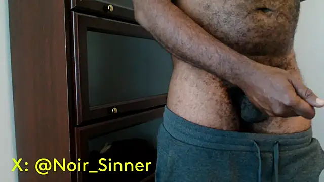 Snapshot of sinnernoir chatting on 05/15/26, 02:57 sinnernoir online show from 05/15/26, 02:57