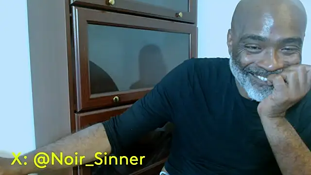 Snapshot of sinnernoir chatting on 05/16/26, 10:41 sinnernoir online show from 05/16/26, 10:41
