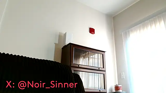Snapshot of sinnernoir chatting on 06/26/26, 12:04 sinnernoir online show from 06/26/26, 12:04