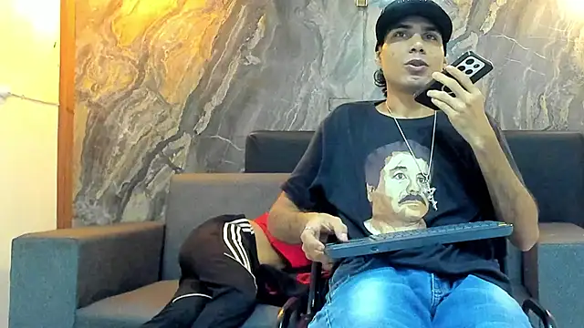 Duodreamhot online show from 12/21/24, 04:09
