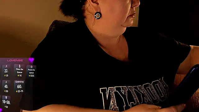 SexxyDreams1 online show from 02/18/25, 12:48