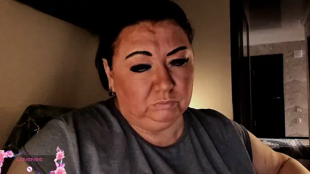 SexxyDreams1 online show from 09/19/25, 05:09