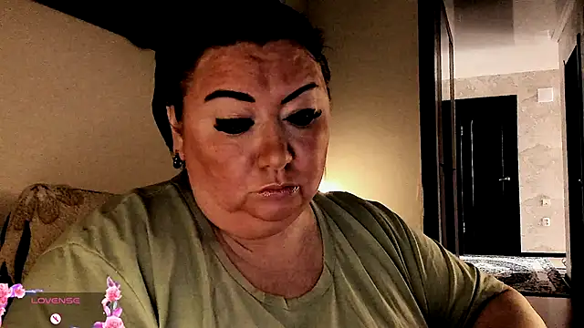 SexxyDreams1 online show from 10/02/25, 05:47