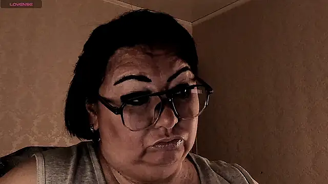 SexxyDreams1 online show from 03/18/26, 12:36