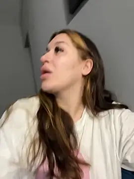 VikiDemi online show from 09/11/25, 06:41