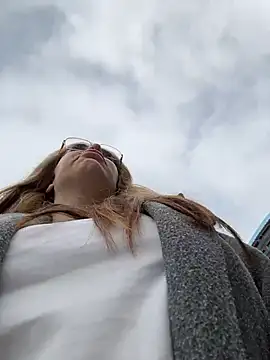 VikiDemi online show from 12/15/25, 09:24