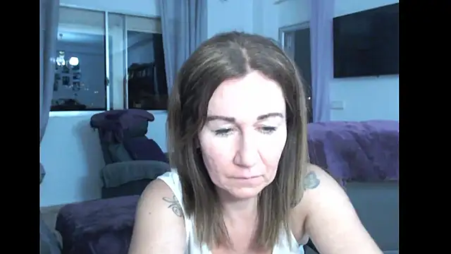 Snapshot of TamaraSweetxo chatting on 06/13/26, 11:24 TamaraSweetxo online show from 06/13/26, 11:24