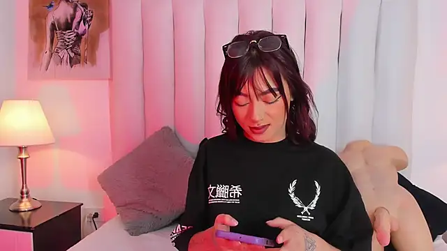 chloe wilson7 online show from 04/20/26, 11:57