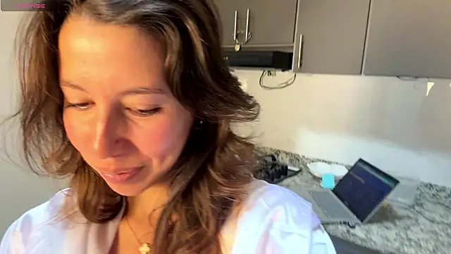 jolie lov online show from 03/04/26, 01:39