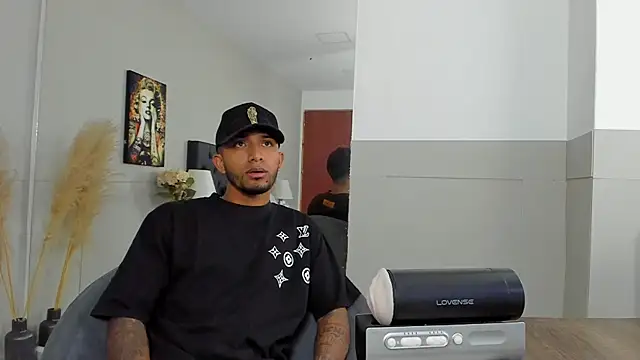 Robin Rief online show from 02/01/25, 03:52