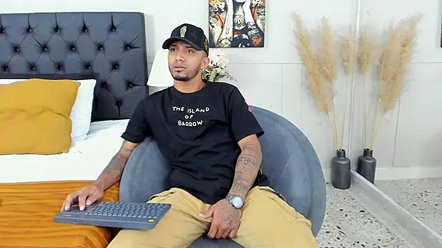 Robin Rief online show from 02/26/25, 03:21