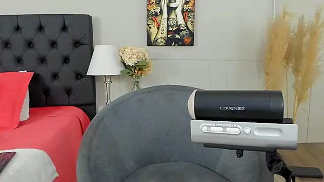 Robin Rief online show from 03/21/25, 03:22