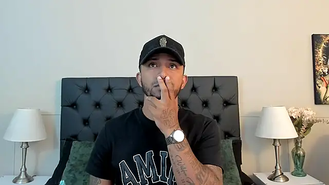 Robin Rief online show from 09/12/25, 03:17