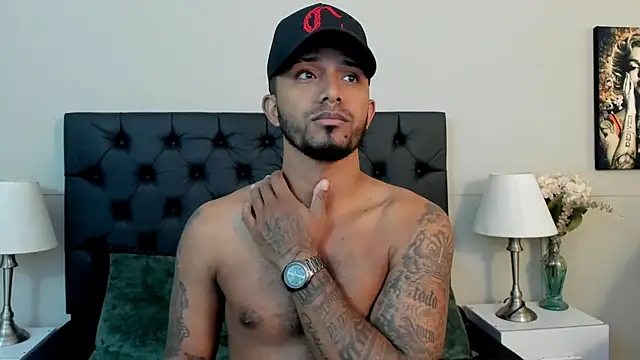 Robin Rief online show from 09/13/25, 03:28