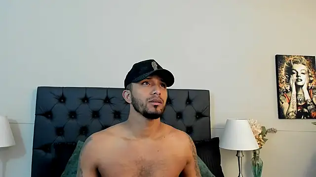 Robin Rief online show from 09/16/25, 03:40