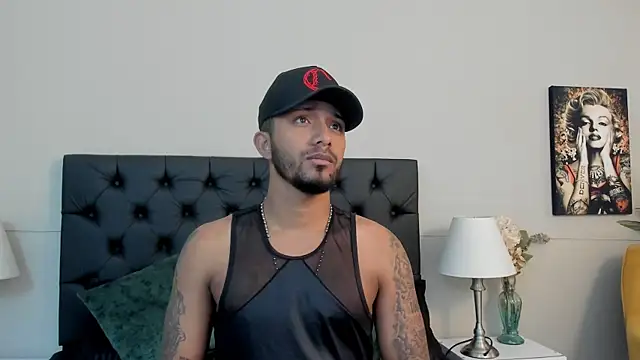 Robin Rief online show from 09/17/25, 04:14