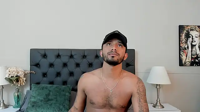 Robin Rief online show from 09/24/25, 04:38