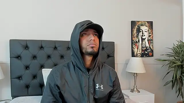 Robin Rief online show from 09/28/25, 03:12