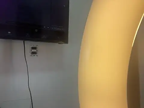 Robin Rief online show from 03/08/26, 03:32