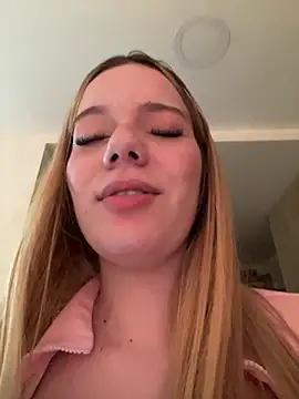 NicoleCut online show from 03/02/25, 12:20