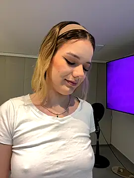 NicoleCut online show from 11/05/25, 10:48