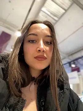 Snapshot of VelvetVixenI chatting on 01/17/26, 04:43 VelvetVixenI online show from 01/17/26, 04:43