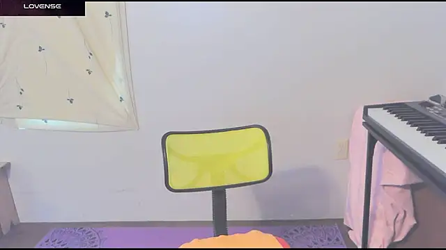  hellostormy  online show from 04/19/26, 08:11