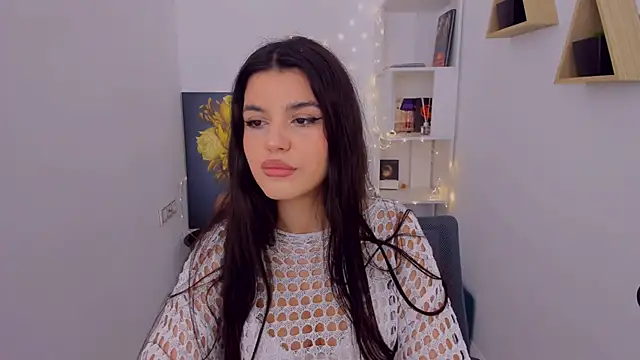 AlluringAriel online show from 03/15/25, 06:36