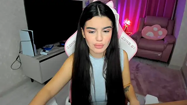 AlluringAriel online show from 10/12/25, 07:35