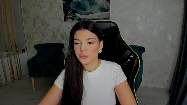 AlluringAriel online show from 10/19/25, 07:36