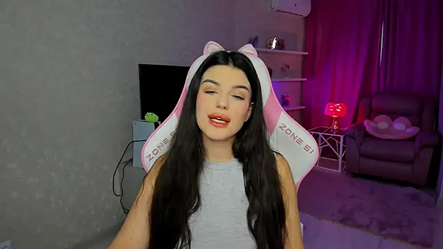 AlluringAriel online show from 04/05/26, 11:18