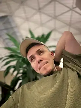 adam-rivera online show from 09/09/25, 01:38