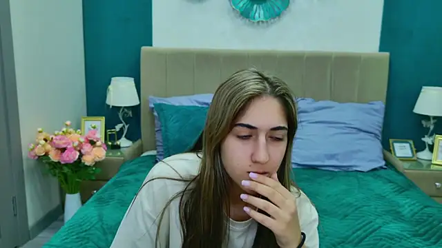 Teresa Stane online show from 02/22/25, 05:23